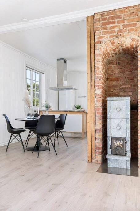 Appartamento Lys Og Sentral Leilighet Med Terrasse Og Hage Lillehammer Esterno foto